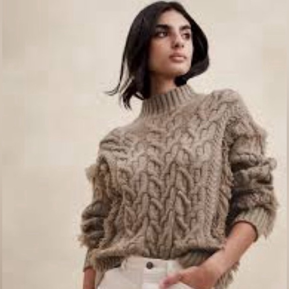 Banana Republic's Chubut Wool-Cashmere Sweater - Picture 2 of 6